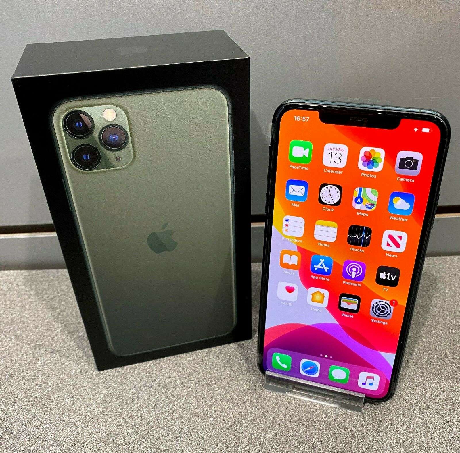 Brand New Factory Unlocked Apple iPhone 11&12 Pro Max 256GB