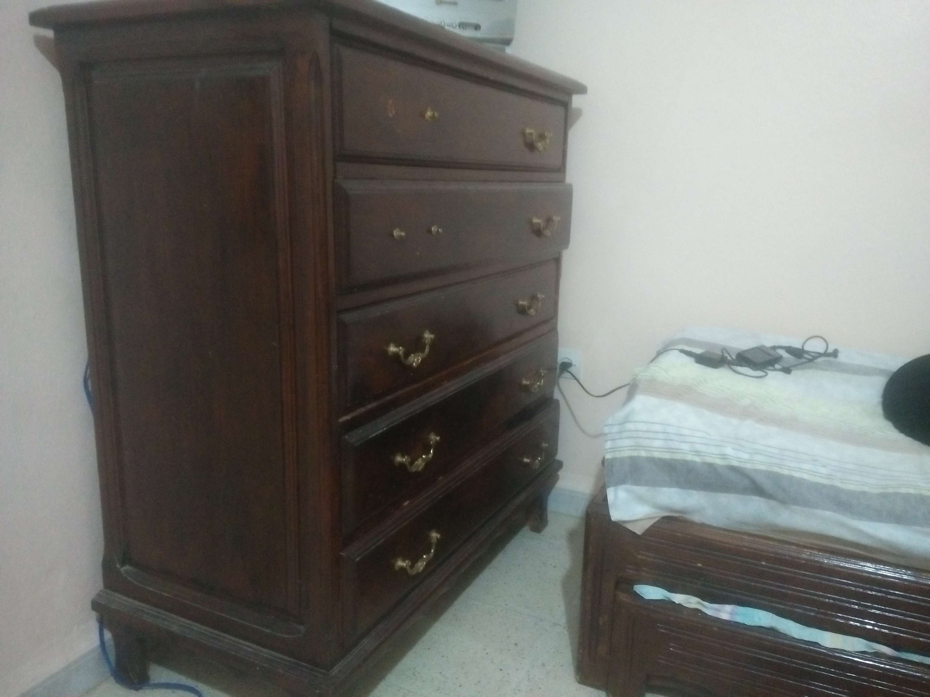 حطب اجمر صلب جدا
