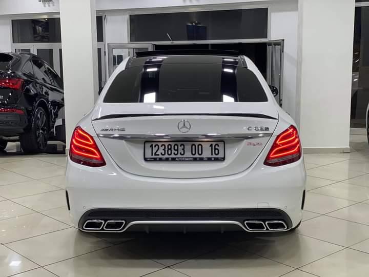 MERCEDES-BENZ AMG C63-S ÉDITION 1 CARBON PERFORMANCE 4.0 V8 510cv
