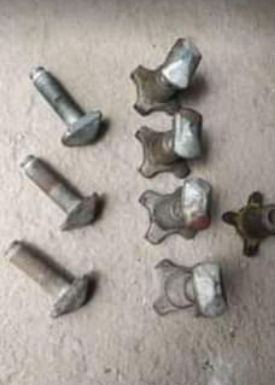 مثبتات الحاوية