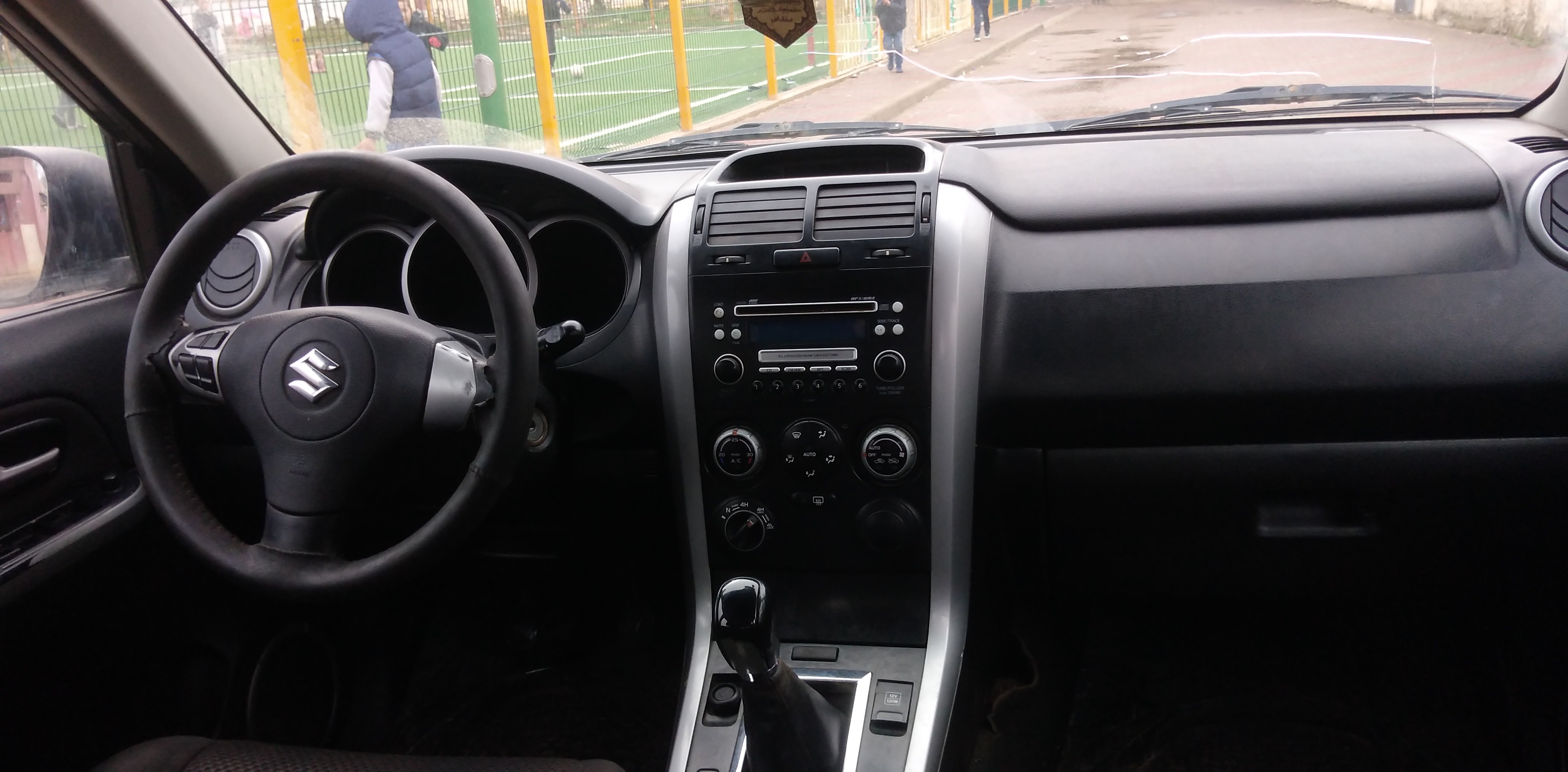 فيطارا سوزوكي 2008 موتور 1.9 tdi فيها لال افو كوتي شيفور و راكور لال اريار و عندها رادياتور تاربو و تاربو تاعها عيان 0784249352