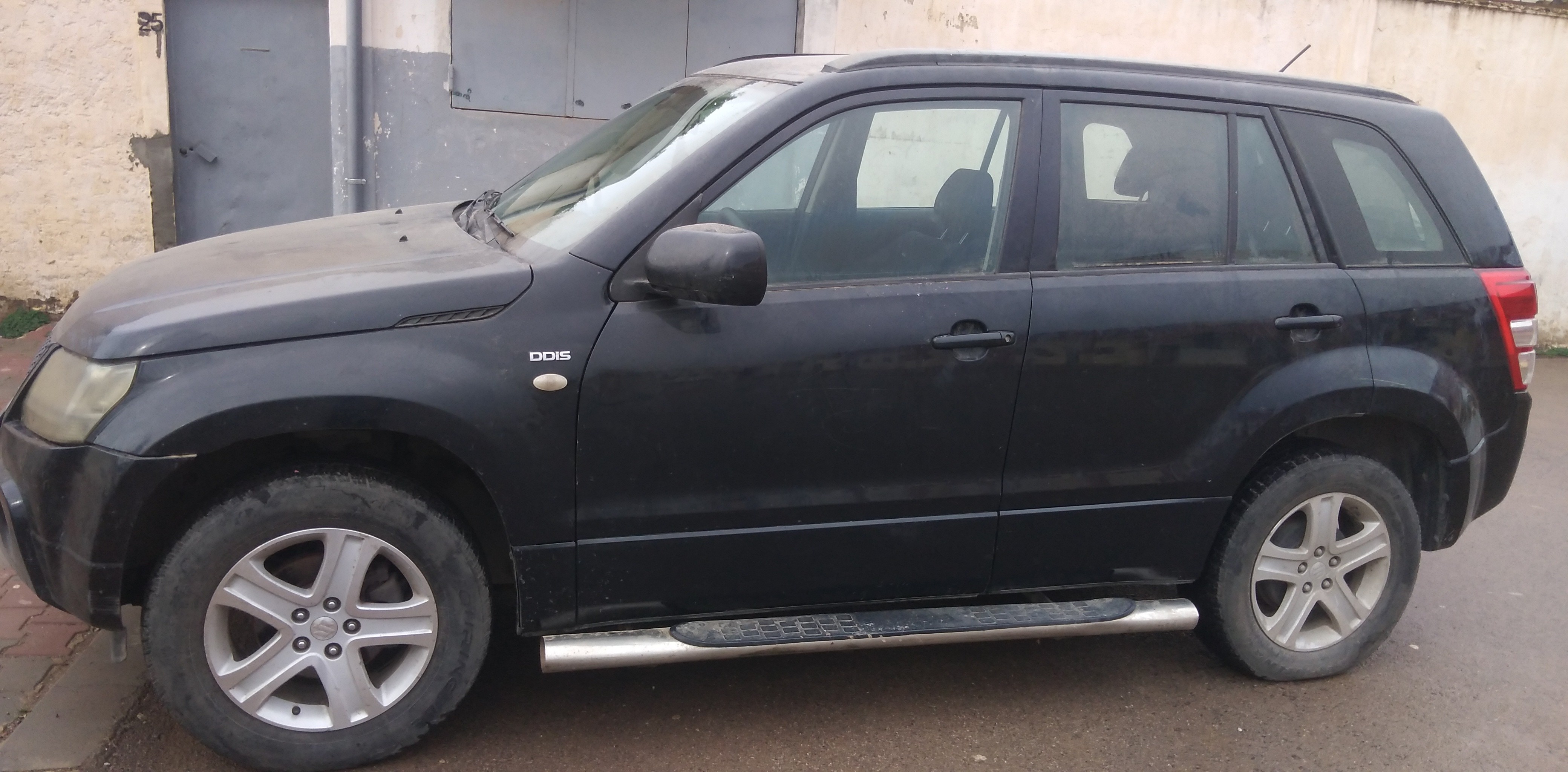 فيطارا سوزوكي 2008 موتور 1.9 tdi فيها لال افو كوتي شيفور و راكور لال اريار و عندها رادياتور تاربو و تاربو تاعها عيان 0784249352