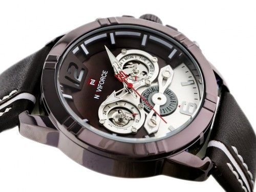 ساعة عالية الجودة.Montre de haute