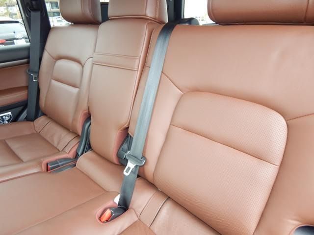 2016 TOYOTA LAND CRUISER LIMITED