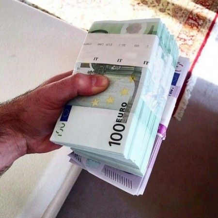  URGENT LOAN OFFER TO SOLVE YOUR FINANCIAL ISSUE